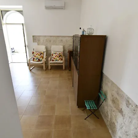 Villa Spacious 3-level House Near The Donnalucata (Sicily)