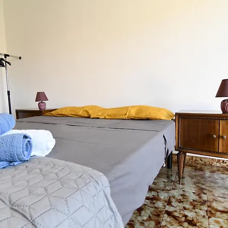 Villa Spacious 3-level House Near The Donnalucata (Sicily)