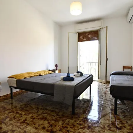 Spacious 3-level House Near The Donnalucata (Sicily)