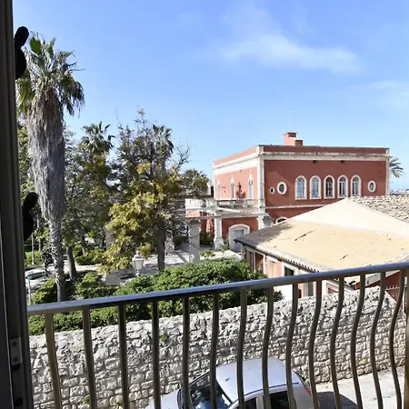 Spacious 3-level House Near The * Donnalucata (Sicily)